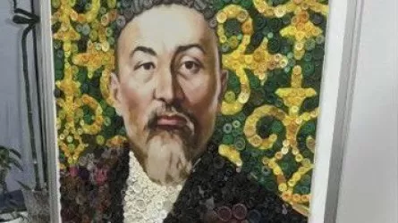 Астаналық бүлдіршіндер Абай Құнанбайұлының портретін түймеден дайындап шықты