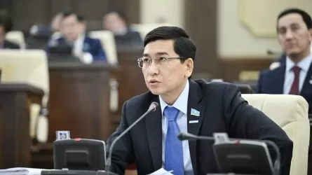 «Бұған тосқауыл қоямыз»: Әлеуметтік кепілдіктерден айырылған қызметкерлердің құқығы қорғалмақ