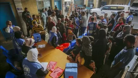 Газа секторындағы балаларға вакцина салынып жатыр