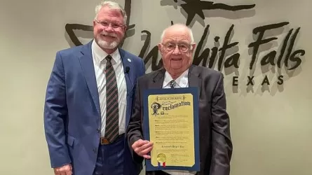  Житель США признан старейшим водителем автобуса в мире