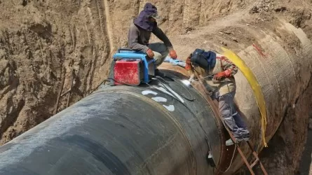 Алматыда су құбыры желілерін жөндеген компания лицензиясынан айырылды