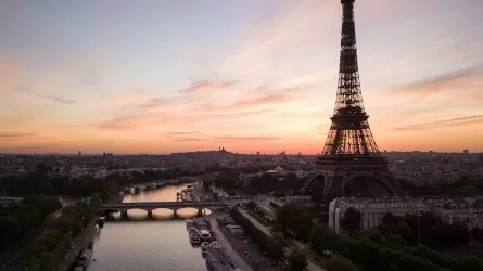 Блэкаут в Париже: 170 тыс. домохозяйств без света, остановлены поезда 