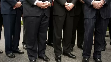 Чиновников минпросвещения и руководителей 15 вузов наказали в Казахстане