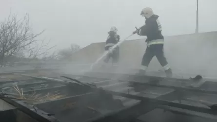 Жилой дом горел в одном из сел Атырауской области