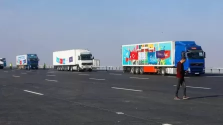  Дорога между Алматы и Шымкентом стала четырехполосной