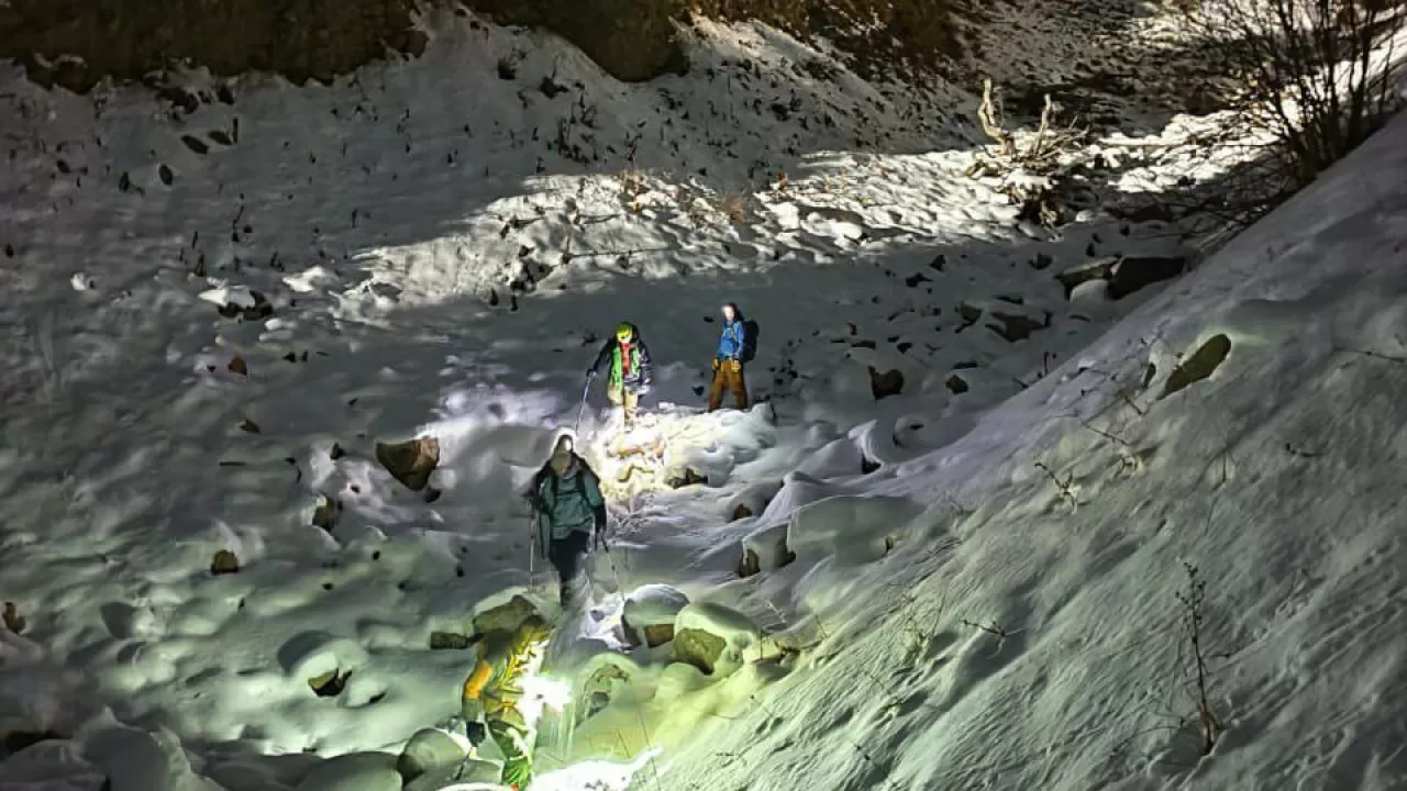 Талғарда тау шатқалынан 2 турист құтқарылды 