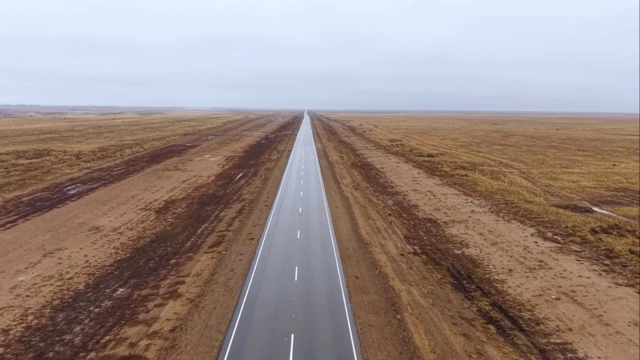 Атырау облысында ауа райына байланысты жабылған жол қайта ашылды