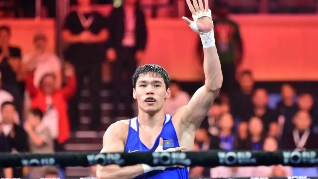 Қазақстандық боксшы жекпе-жексіз әлем чемпионатының финалына шықты 