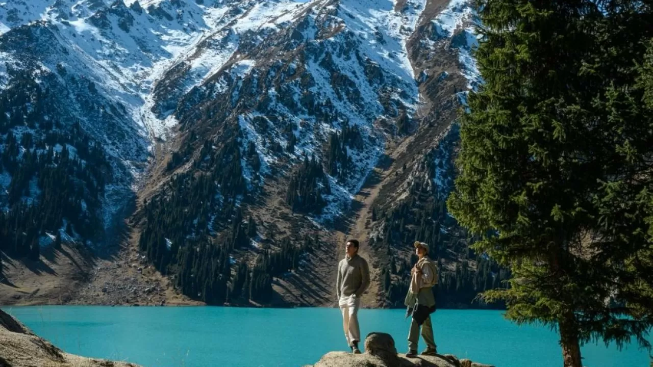 Названа тройка лидеров стран, откуда едут туристы в Алматы 