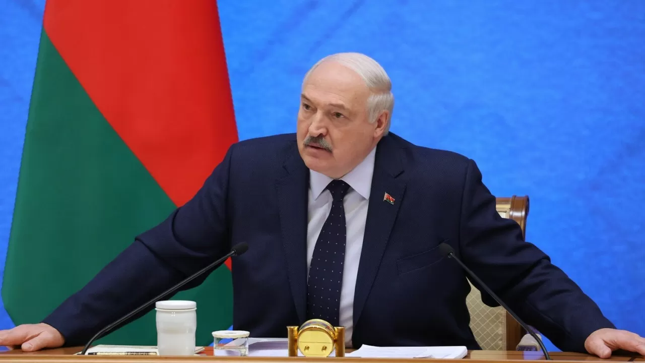 Лукашенко: "Орешник" с 17 декабря на боевом дежурстве