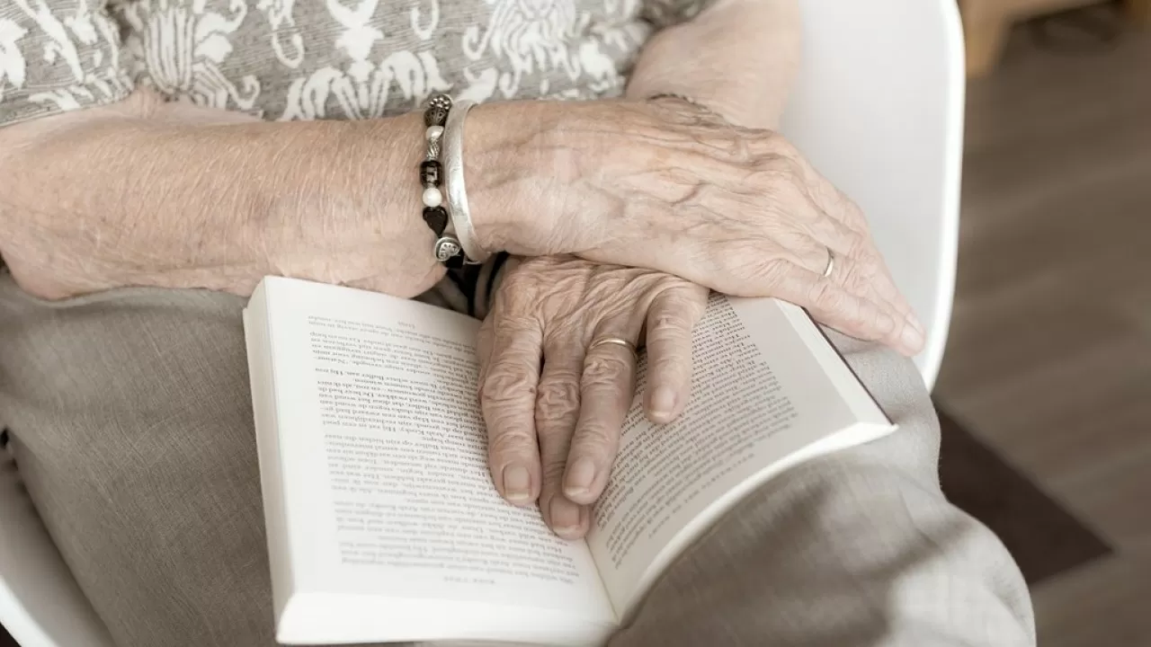 Выплатят ли досрочно январскую пенсию казахстанцам, ответили в минтруда 