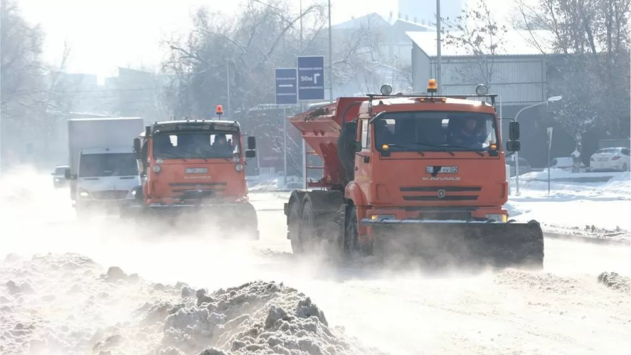 В Алматы на усиленный режим перейдут коммунальные службы 