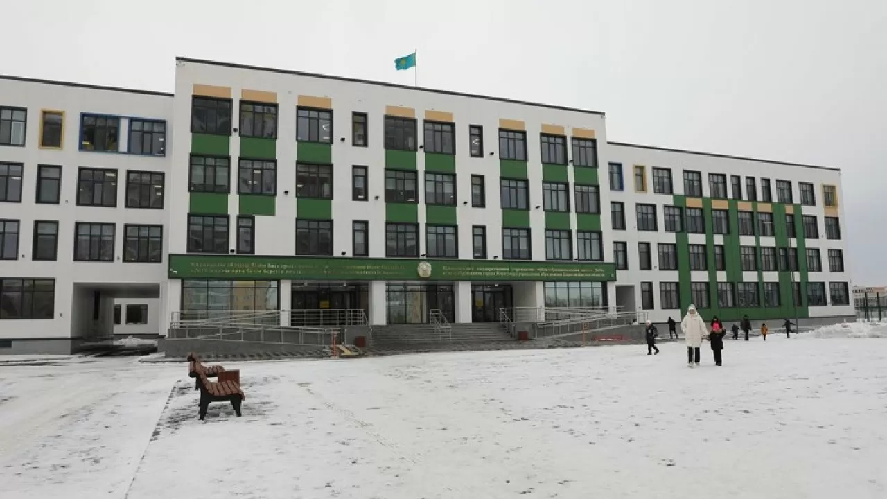 Қарағандыда оқушыларға жасалатын шабуыл туралы қауесеттен соң мектептерде күзет күшейтілді