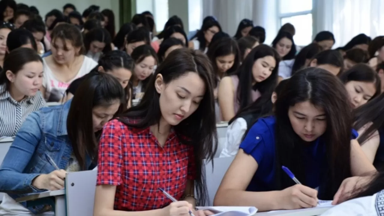 Елімізде білім алатын шетелдік студенттер саны 35 мыңнан асты