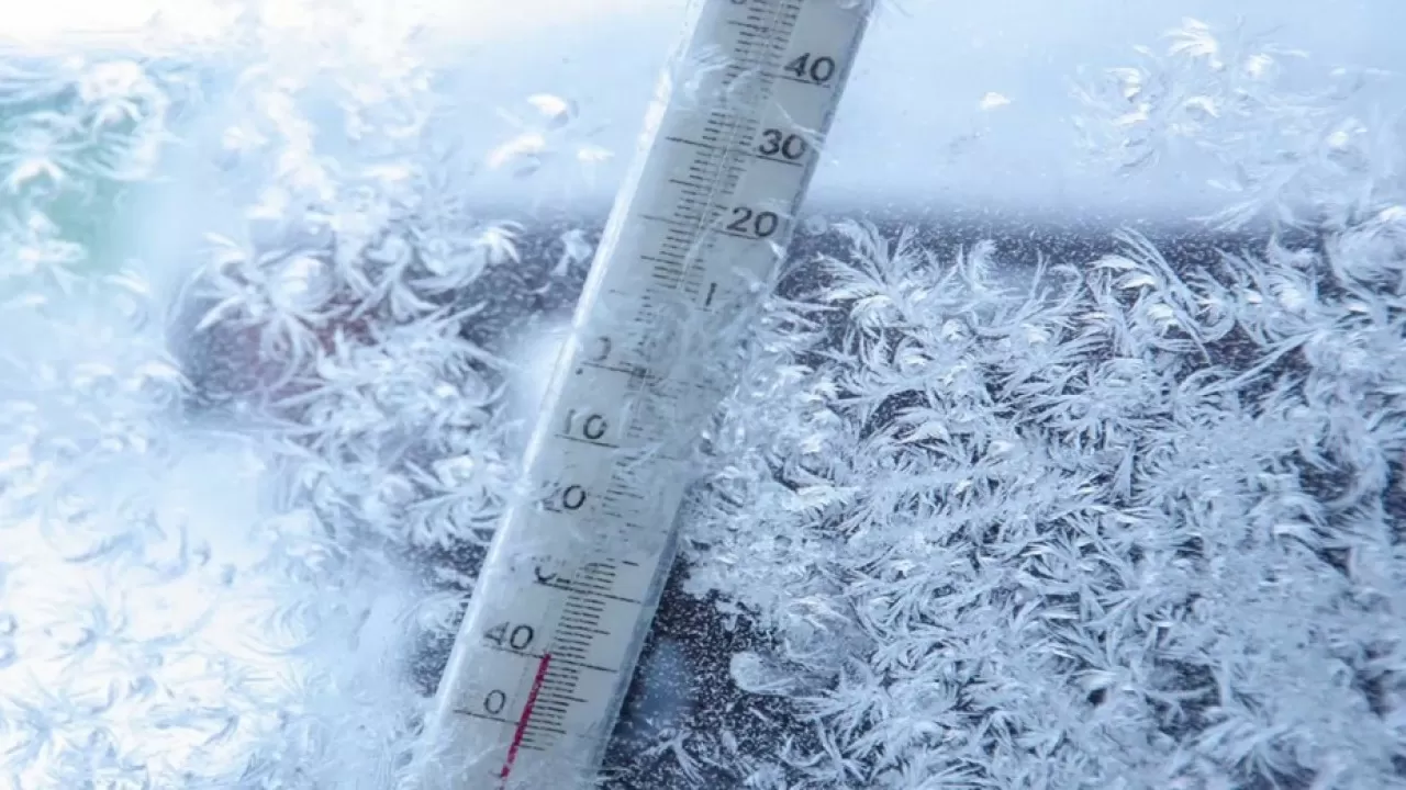 Морозы до -30 градусов, метели и ураганный ветер: объявлено штормовое предупреждение
