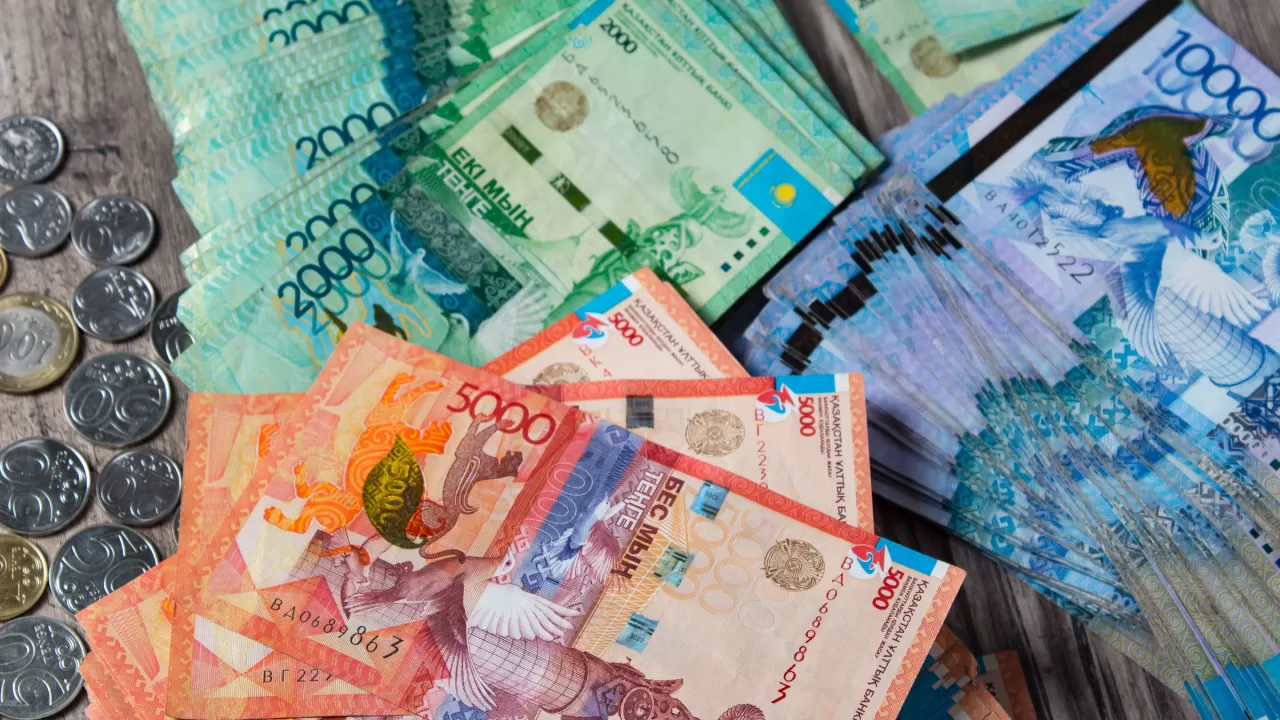 Жаңа жылда мемлекеттен ең көп "сыйлық" алатындар белгілі болды