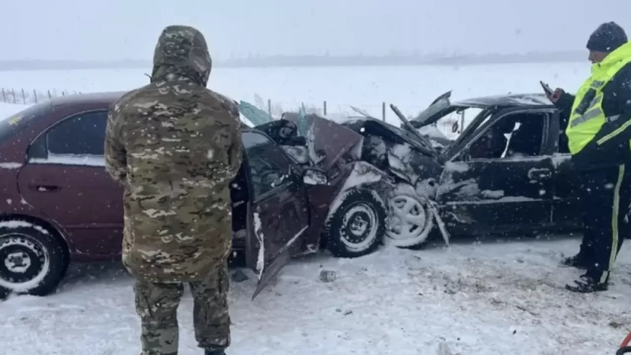Жетісу облысында 4 адам жантүршігерлік жол апатынан қаза тапты