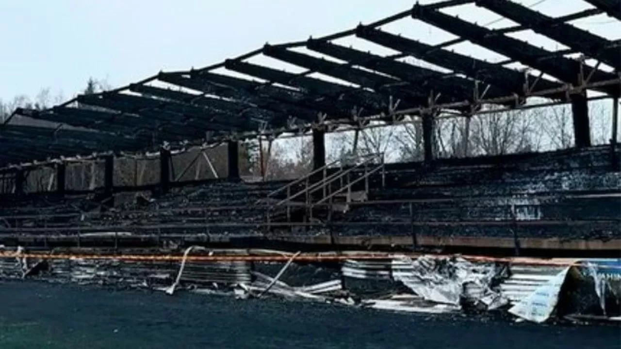 Финляндияда 15 жастағы жанкүйерлер стадионды өртеп жіберді