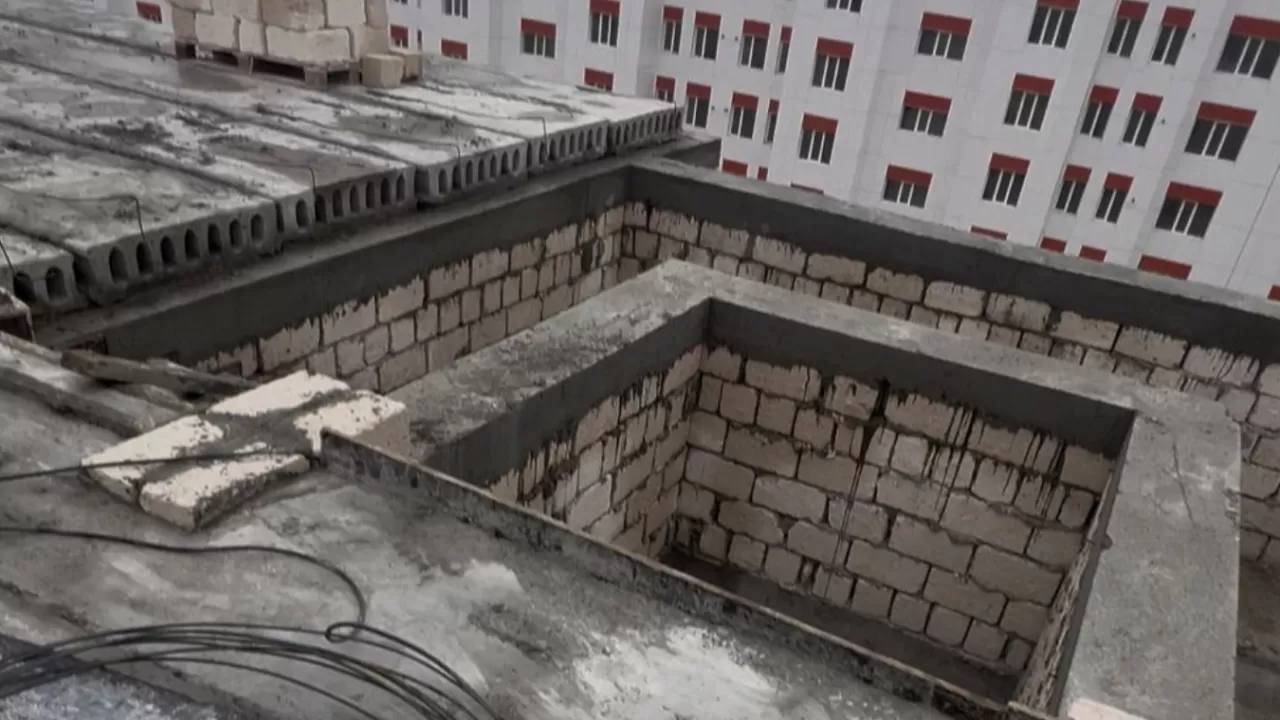 Маңғыстауда құрылысшы лифт шахтасына құлап қаза тапты