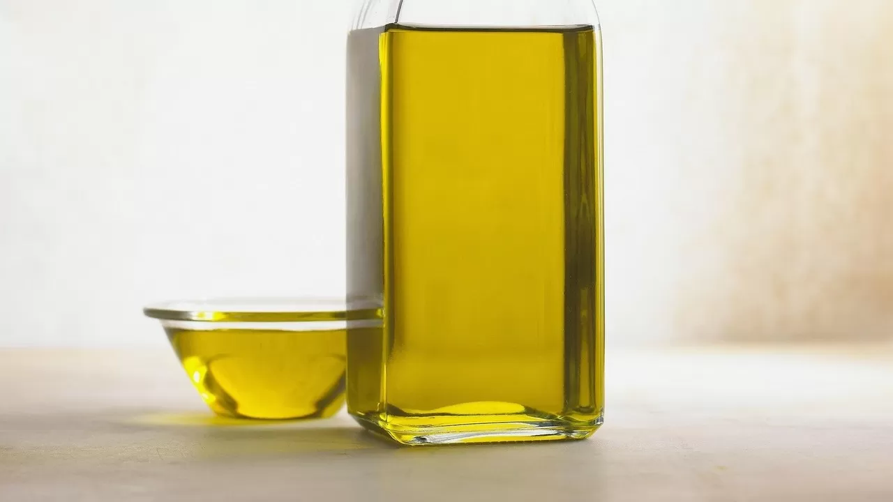 Насколько подорожало подсолнечное масло в Казахстане: статистика 