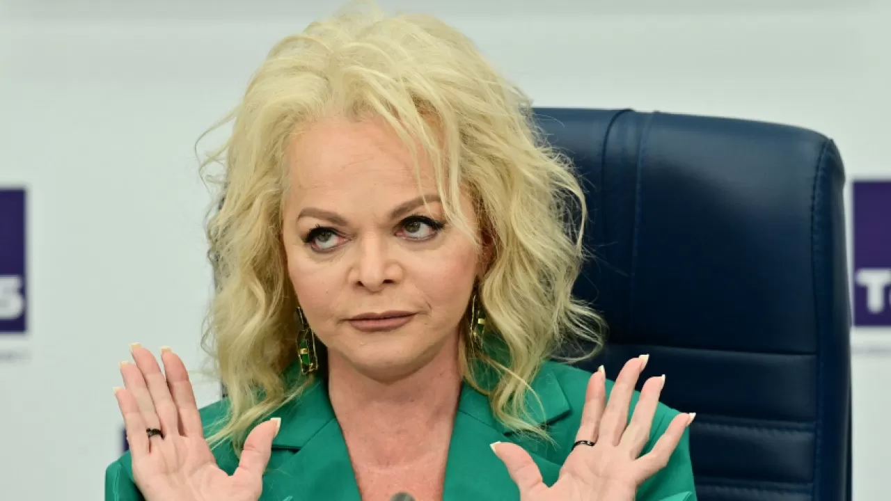 Лариса Долина стала жертвой психологического давления