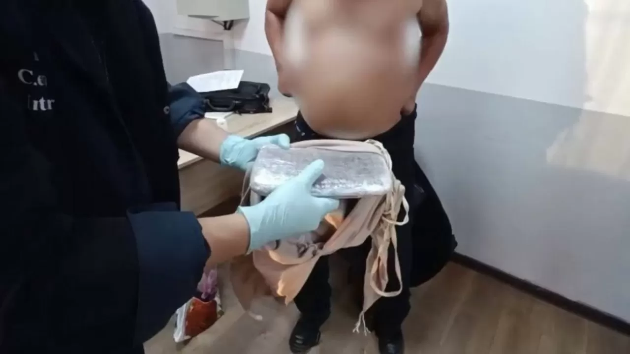 Астанада қызметтік иттің көмегімен есірткі таратушы ұсталды