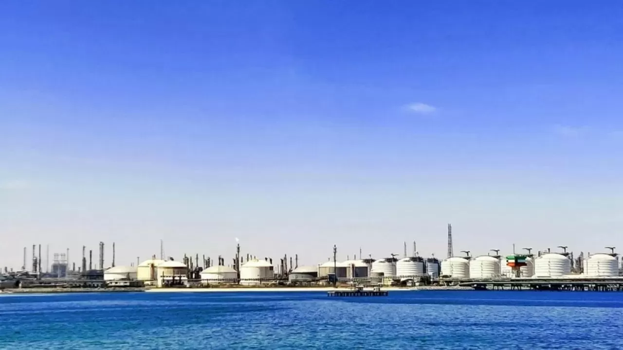 Цены на нефть стабилизировались в начале торгов 