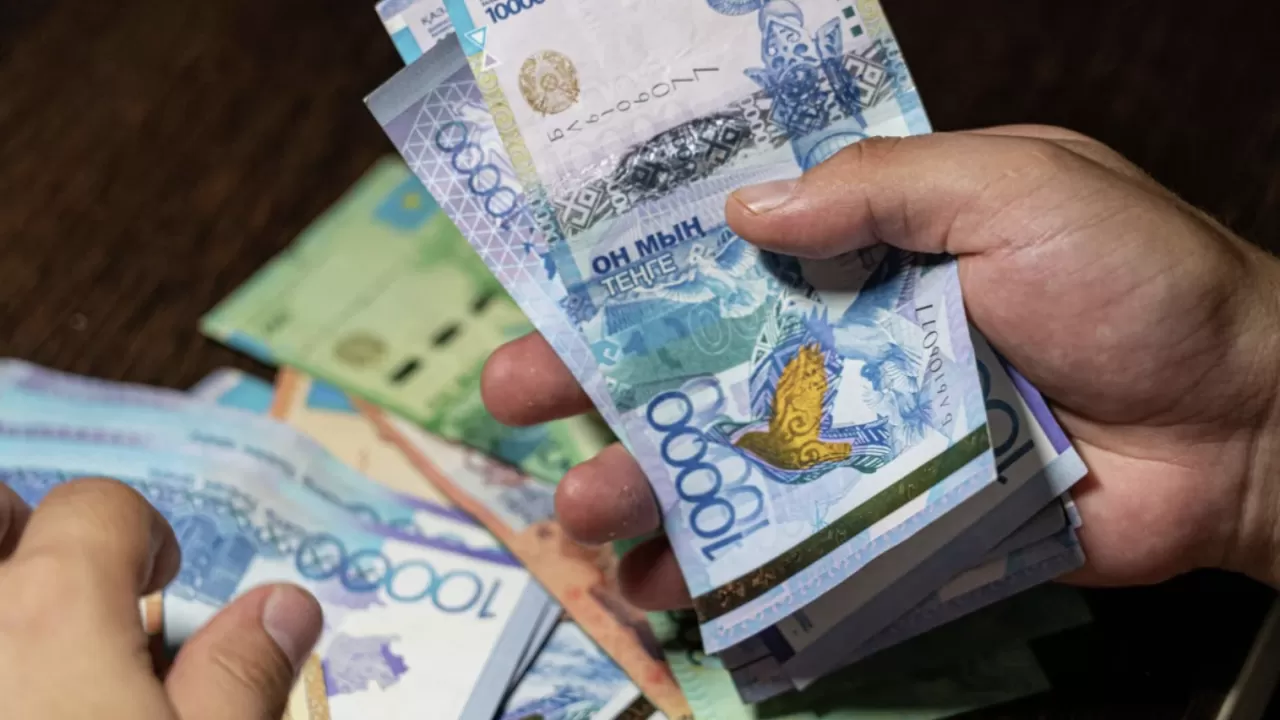 Ақмола облысында мәдениет үйінің экс-басшысы 2,6 млн теңгені ысырап еткен