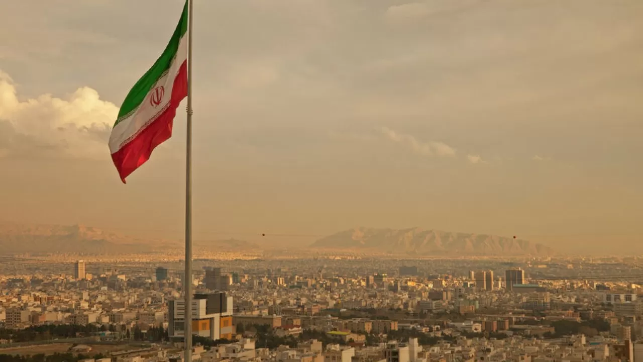 Иран временно приостановил поставки газа в Ирак