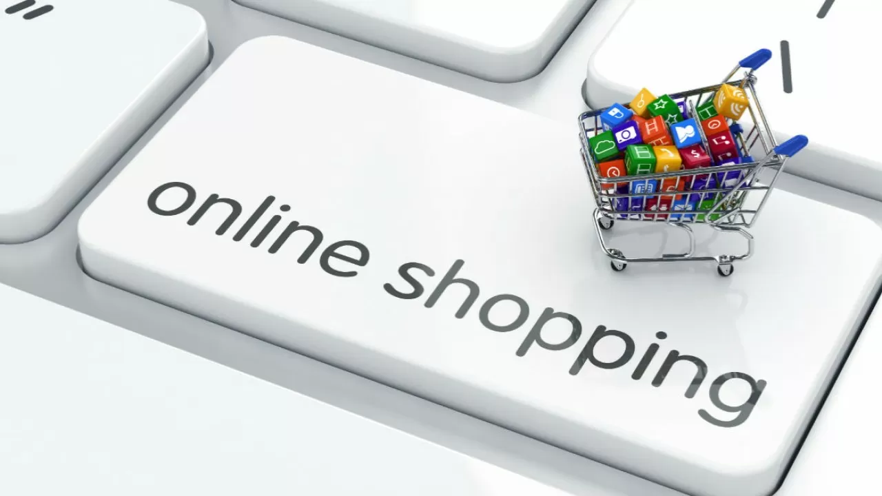 Елімізде суық қаруды жарнамалаған интернет-дүкен жауапқа тартылды