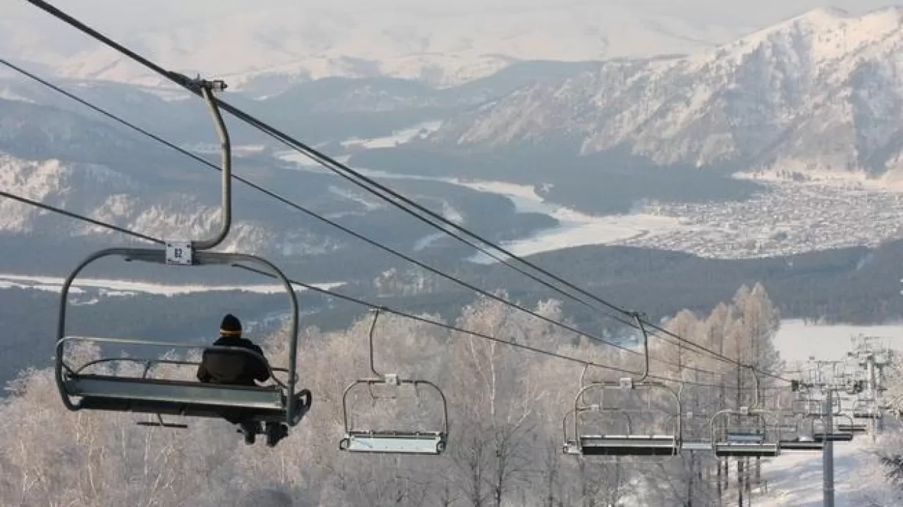 Италия курортындағы аспалы жолда апат болып, туристер тікұшақпен эвакуацияланды