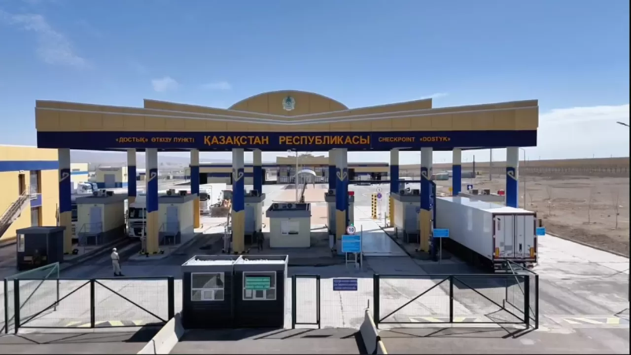 Грузопоток через пост "Алаколь" вырос втрое