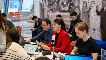 Все школьные электронные журналы Казахстана объединят в QazTech 