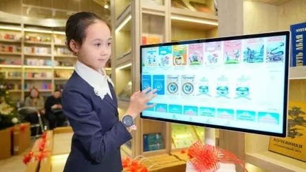 Астанада мектеп пен кітапханаларда интернетсіз жұмыс істейтін цифрлық оқу станциялар енгізілді