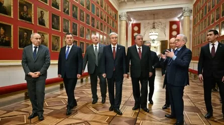 Токаев и главы стран СНГ посетили  Эрмитаж