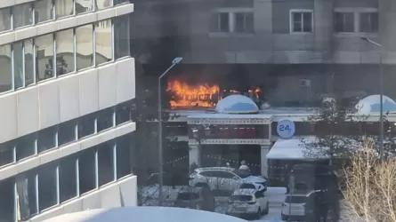 Астананың орталығында дәмхана өртке оранды 