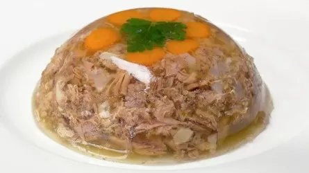 Диетолог предупредила об опасностях традиционного холодца для здоровья 