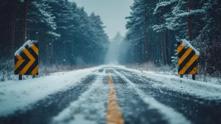 Какие трассы закрыли в Казахстане из-за непогоды