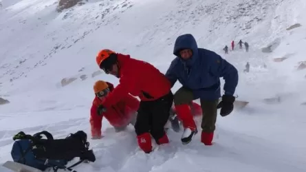  Трагедия в горах Алматы: спасатели обнаружили тела троих погибших 