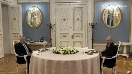 Назарбаев Мәскеуде Путинмен кездесті