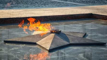 «Мәңгілік алауға» тауық қуырған риддерлік тұрғын қамалды