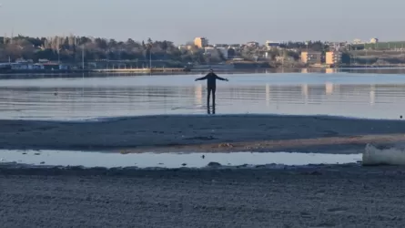 Мраморное море в Турции отступило на 20 метров от берега  