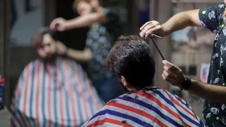 Цены на услуги парикмахерских и салонов красоты в РК растут 47 месяцев подряд 