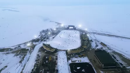 Қазақстандағы ең үлкен мұз айдыны туристерді қабылдай бастады