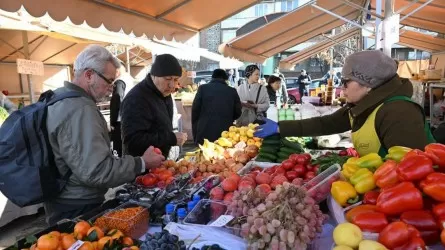 Предновогодние ярмарки выходного дня продлили в Алматы