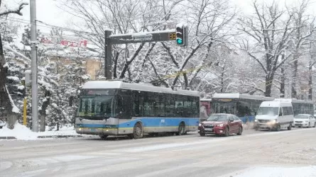 Алматыда банктің мобильді қосымшасы арқылы жолақысын төлеуге болады
