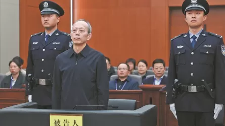 Қытайда бұрынғы шенеунік өлім жазасына кесілді