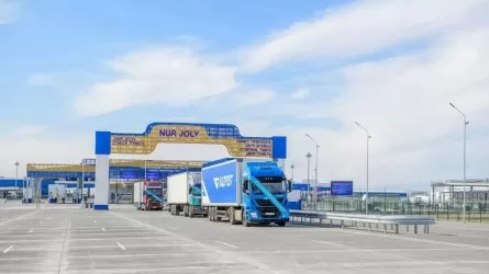 Какие пункты пропуска на границе Казахстана и Китая закроют на праздники 