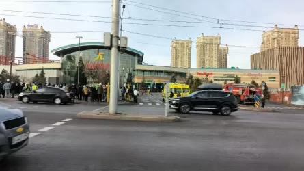 Алматыдағы ірі сауда орталықтарының бірінен адамдар эвакуацияланды