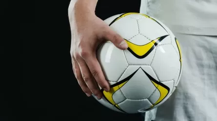 "Атырау" пробился на третью строчку футзального ЧРК